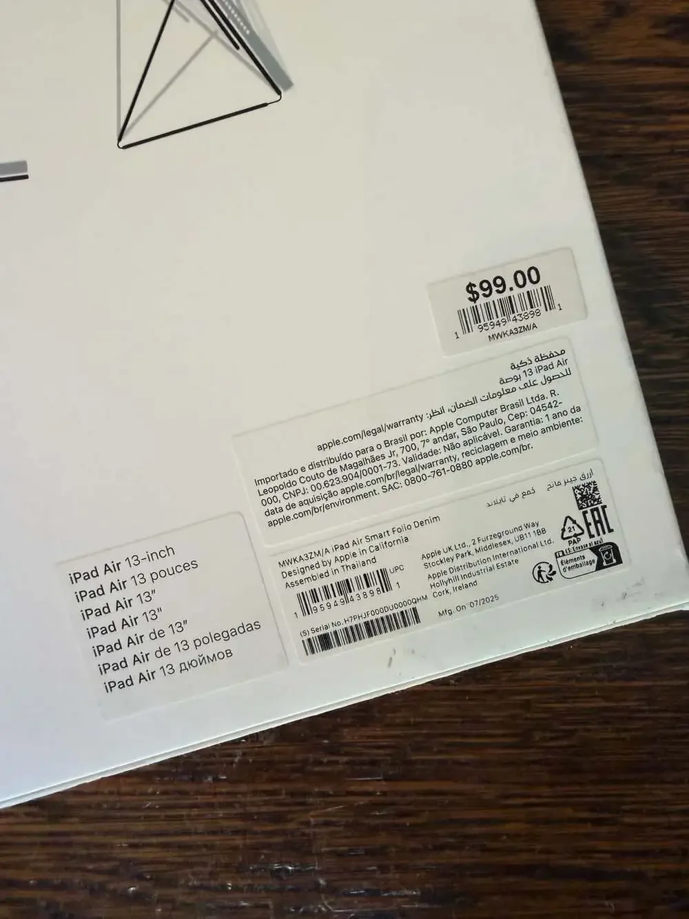 NIB Apple iPad Air Smart Folio Size 13-inch